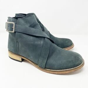 Free People Gray Nubuck Leather Ankle Boots Women's EU Size 39 Made in India EUC